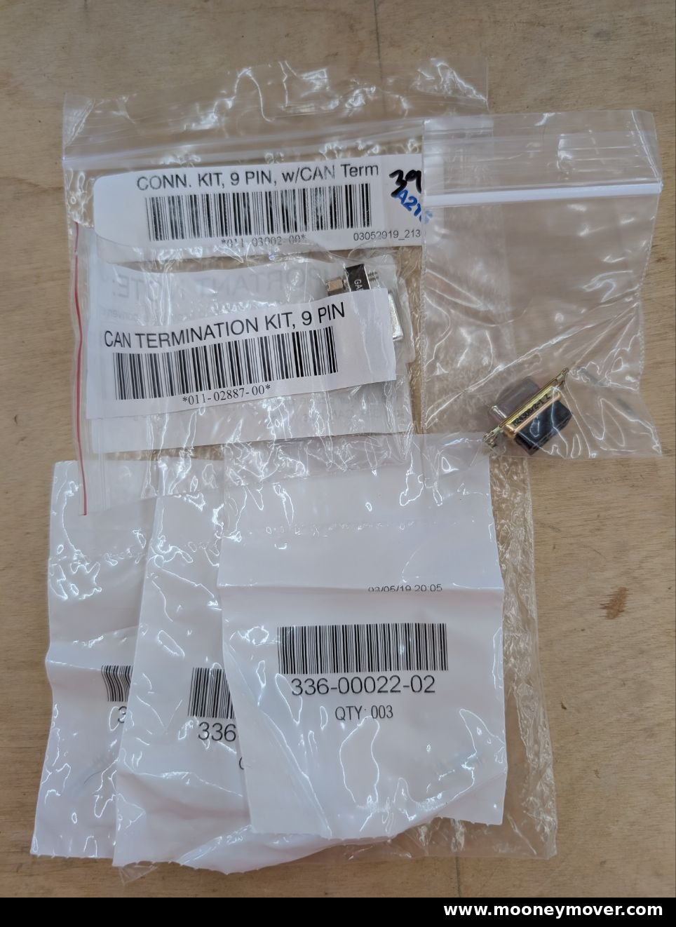 PY-0039 — 02 incomplete connector kit components overview — actual item or package view