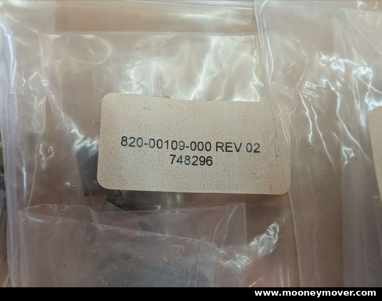PY-0040 — 03 bagged connector assembly 820 00109 000 — actual item or package view